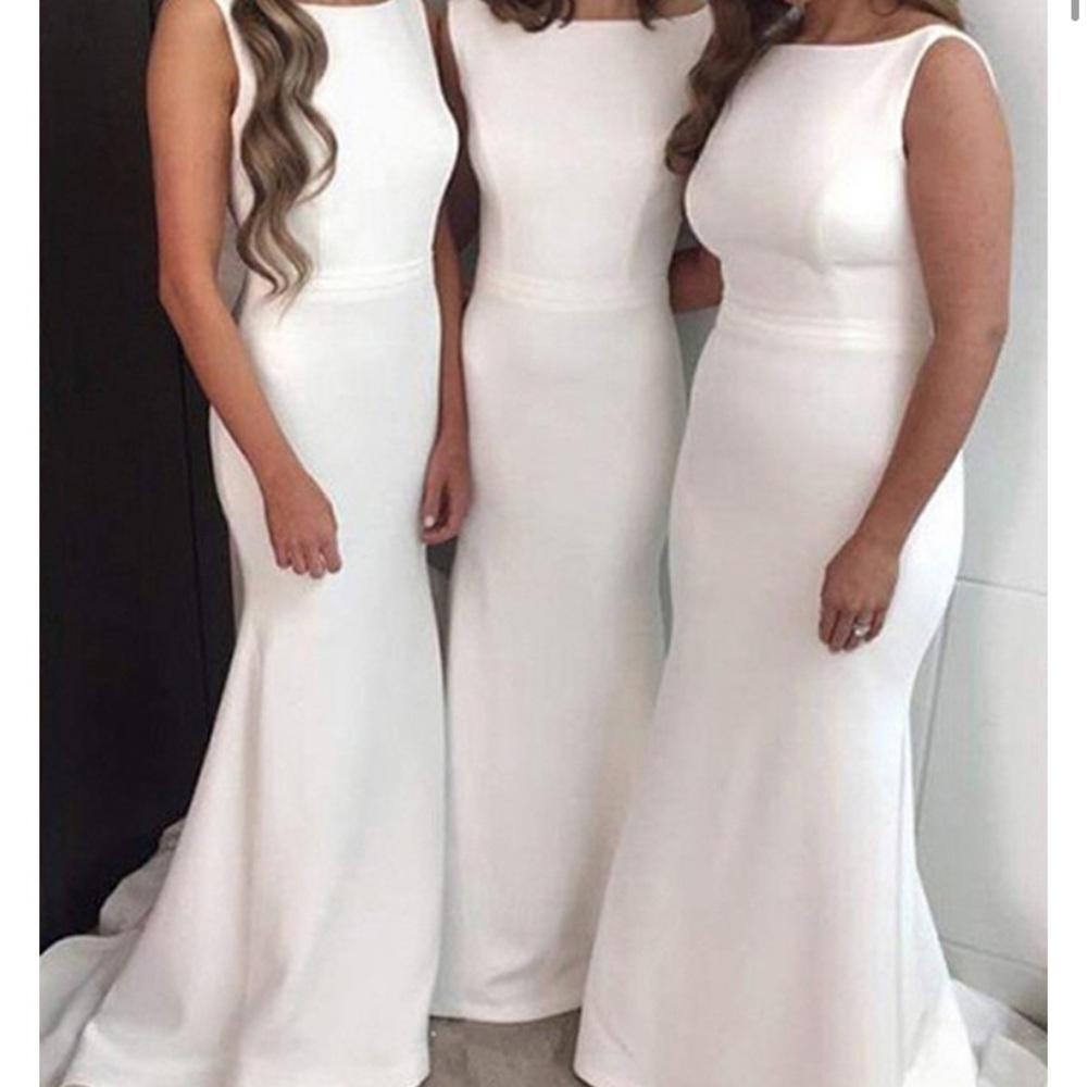 Hebeos white gown size US 4